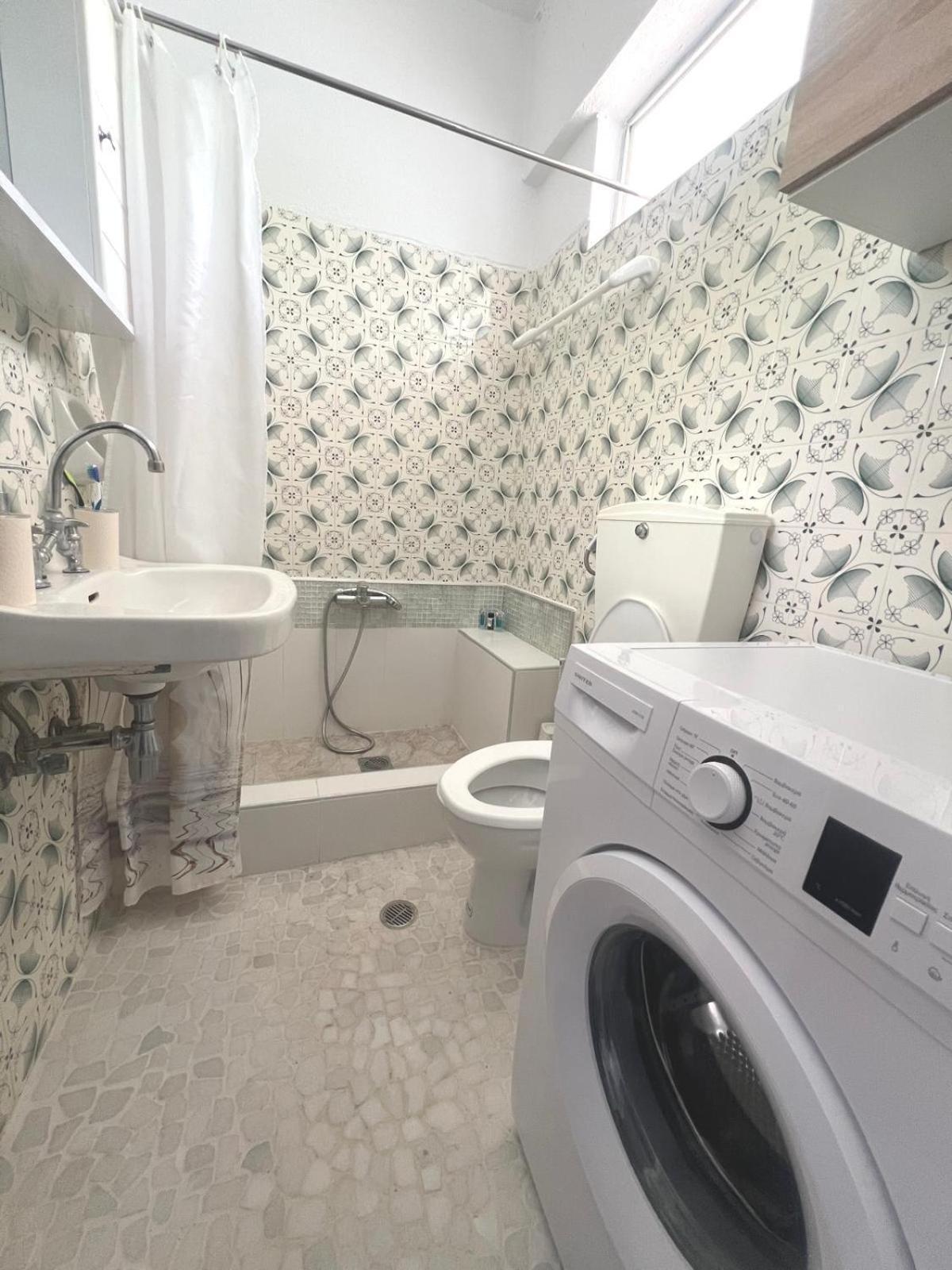 לוטראקי Atlas Apartment With Private Beach And Seaview מראה חיצוני תמונה